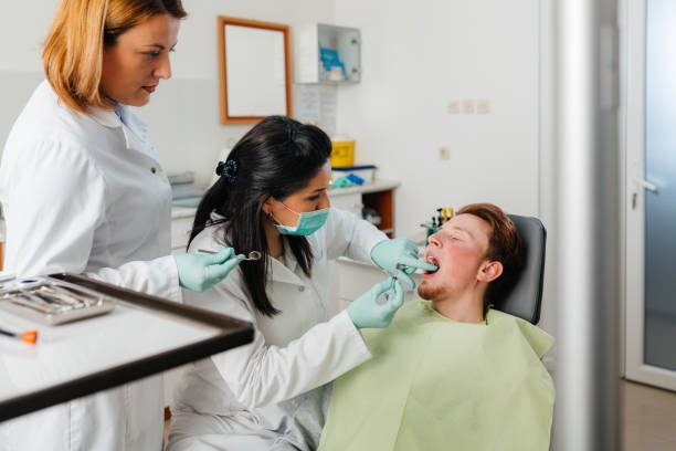 Best Emergency Cosmetic Dentistry (e.g., broken veneers) in Tremont, PA